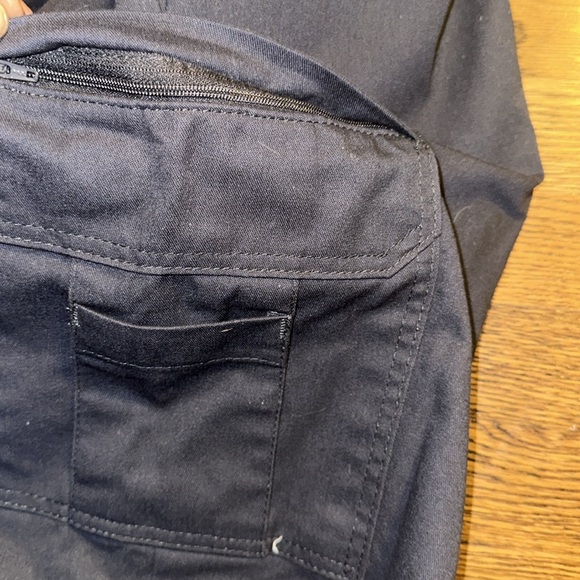 Dickies Cargo Shorts - Picture 6 of 10